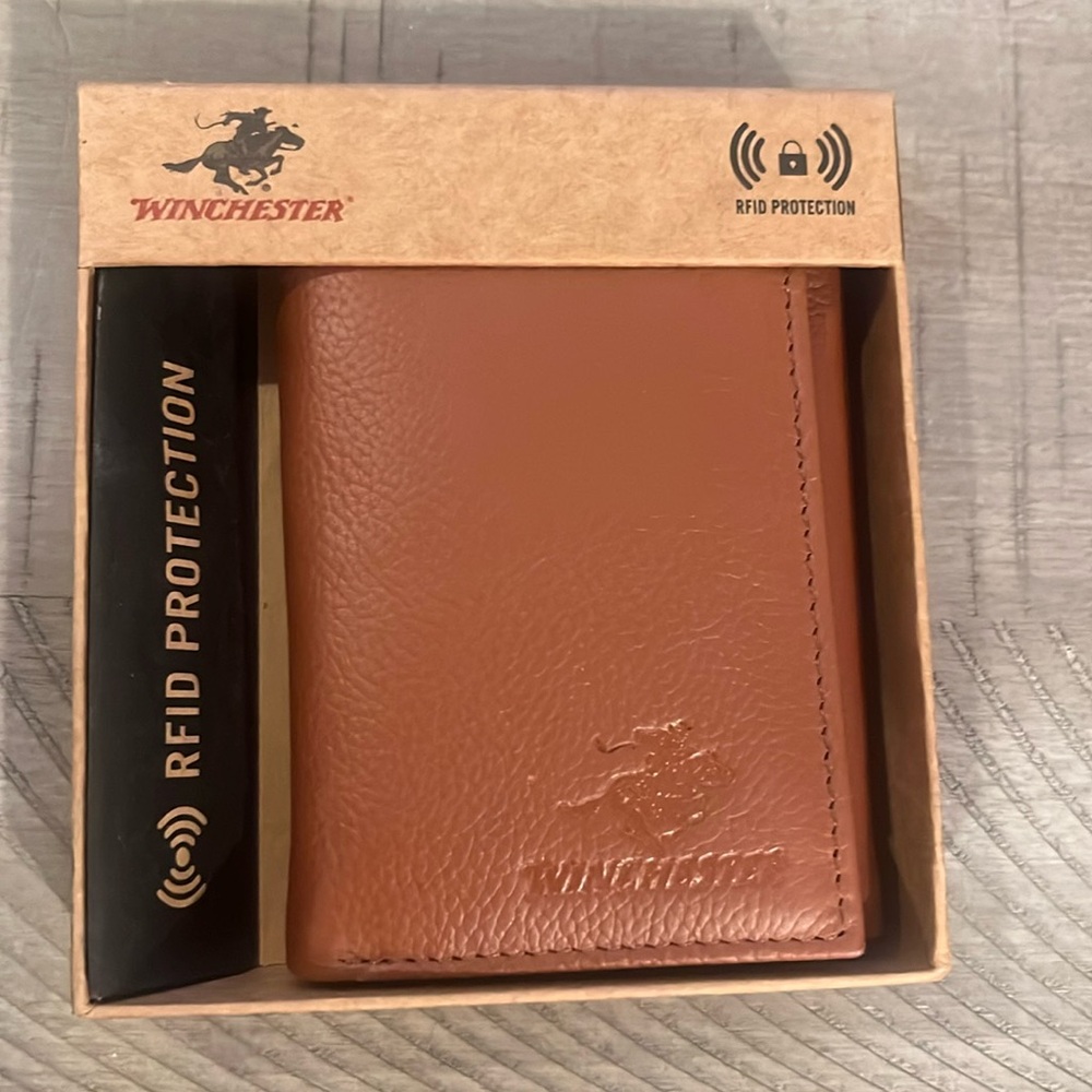 Winchester RFID Trifold Removable Insert Tan Wallet